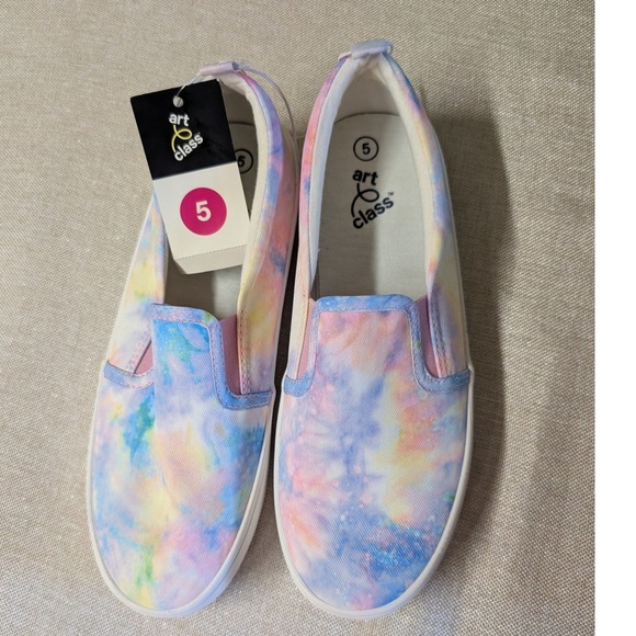 art class Other - Art Class Slip On Sneakers Girls 5 Multicolor NWT Tie Dye Canvas Shoes
